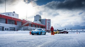 Porsche Driving Experience. Вызов стихии на повышенных оборотах