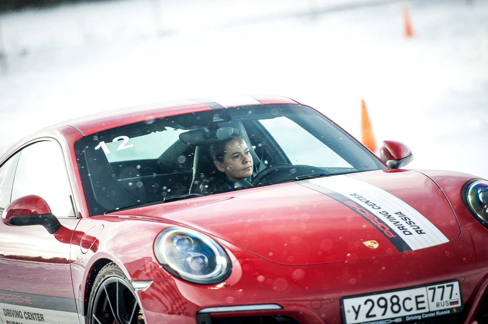 Porsche Driving Experience. Вызов стихии на повышенных оборотах