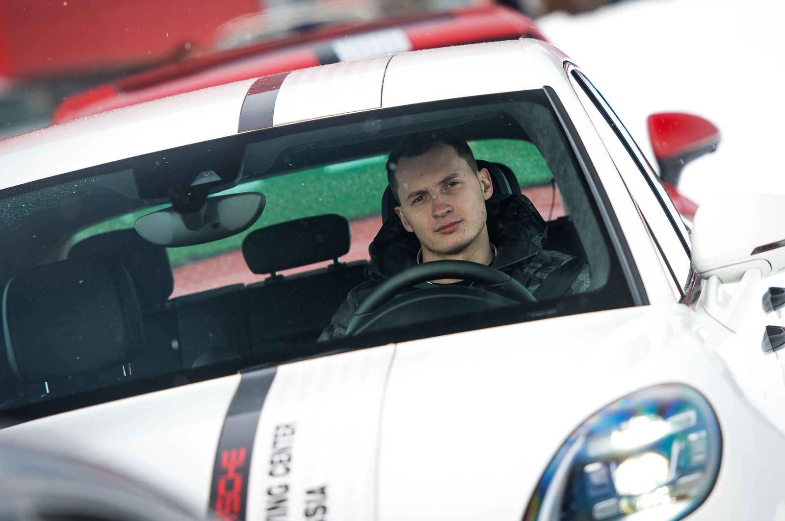 Porsche Driving Experience. Вызов стихии на повышенных оборотах