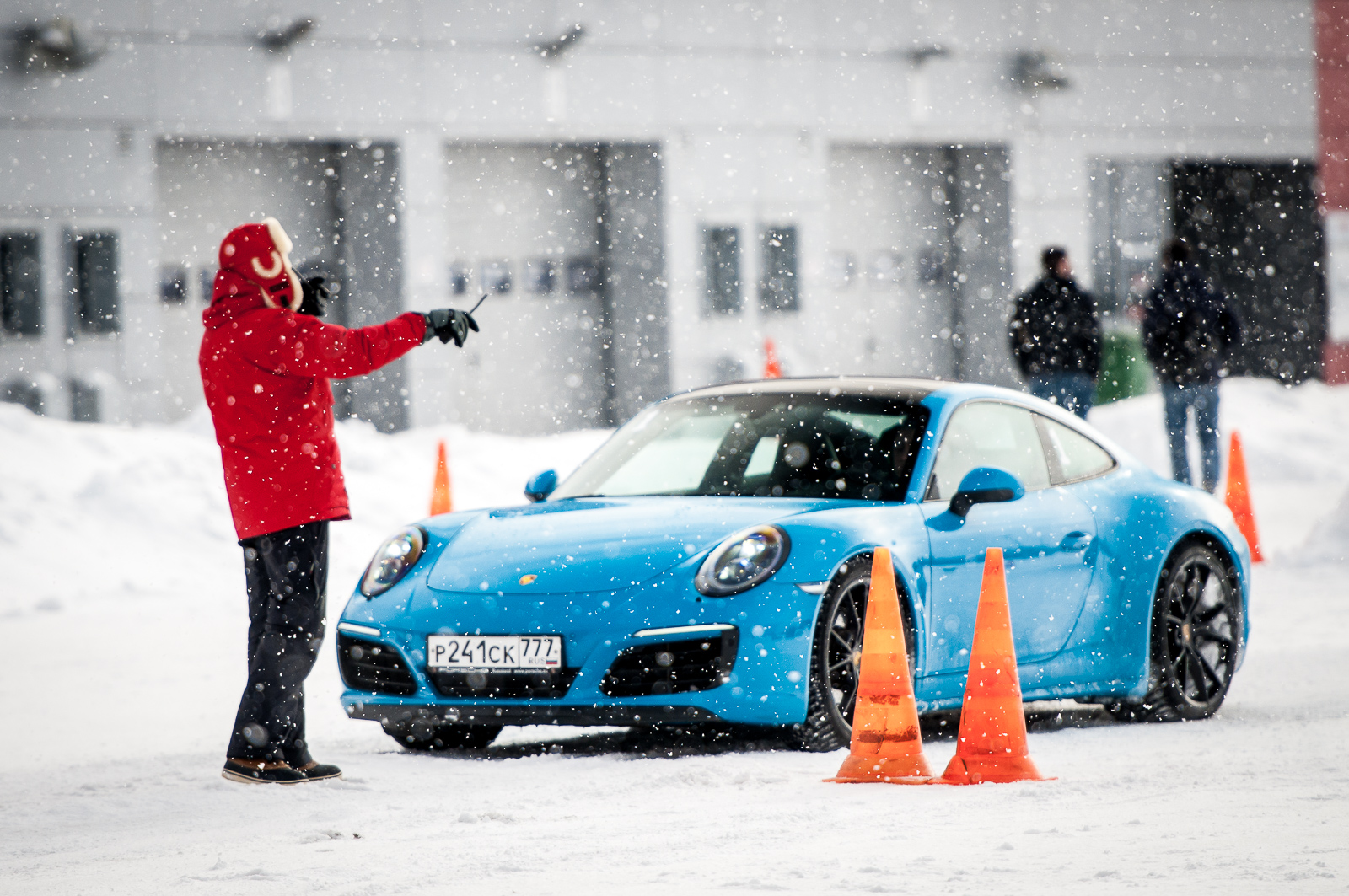 Porsche Driving Experience. Вызов стихии на повышенных оборотах