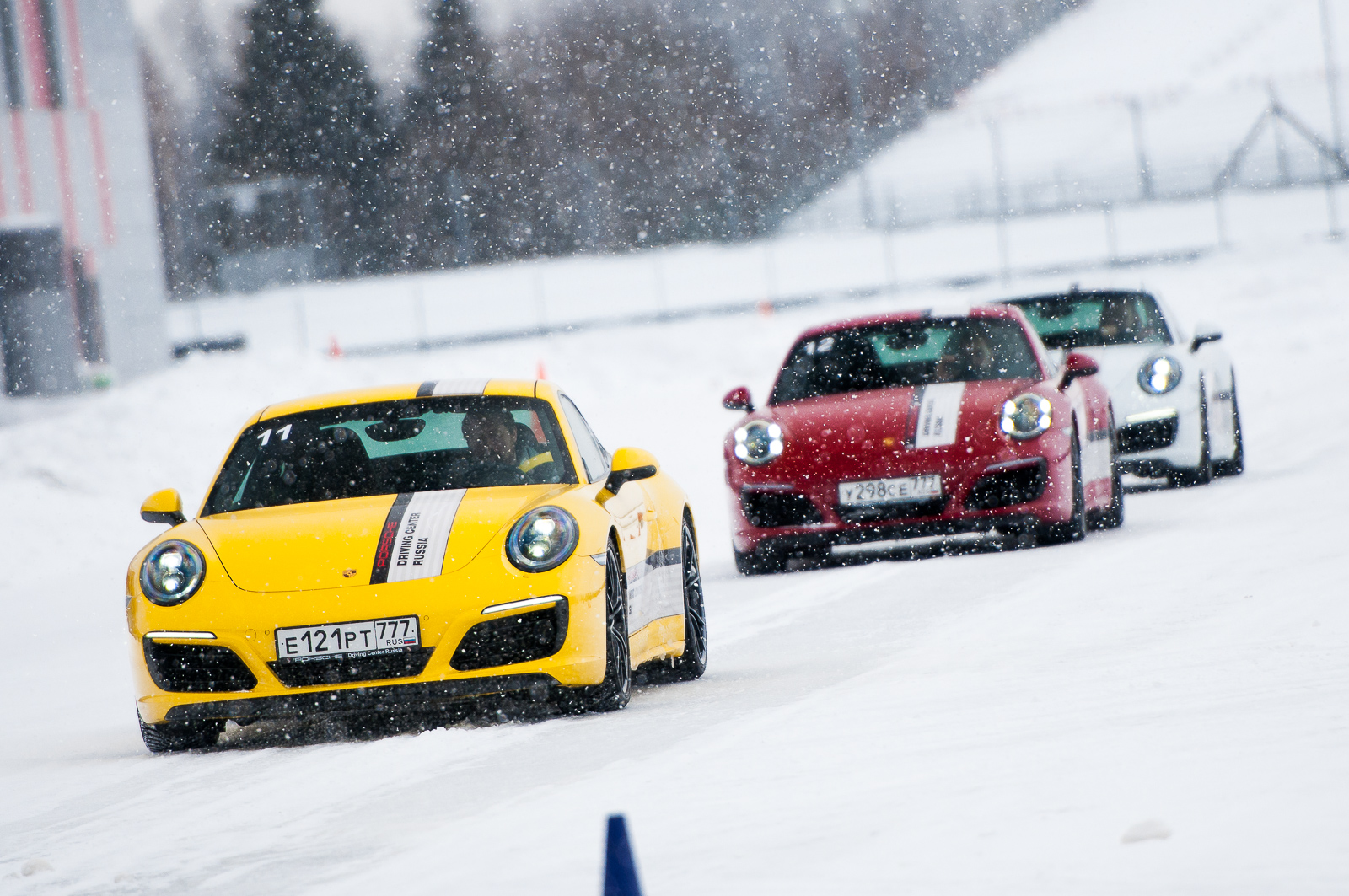 Porsche Driving Experience. Вызов стихии на повышенных оборотах