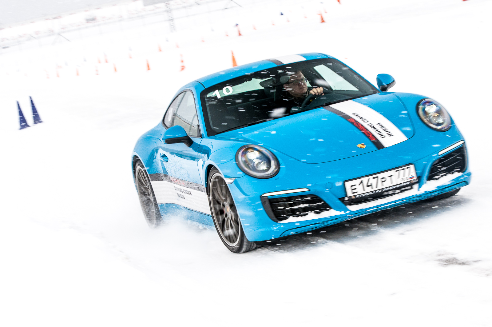 Porsche Driving Experience. Вызов стихии на повышенных оборотах