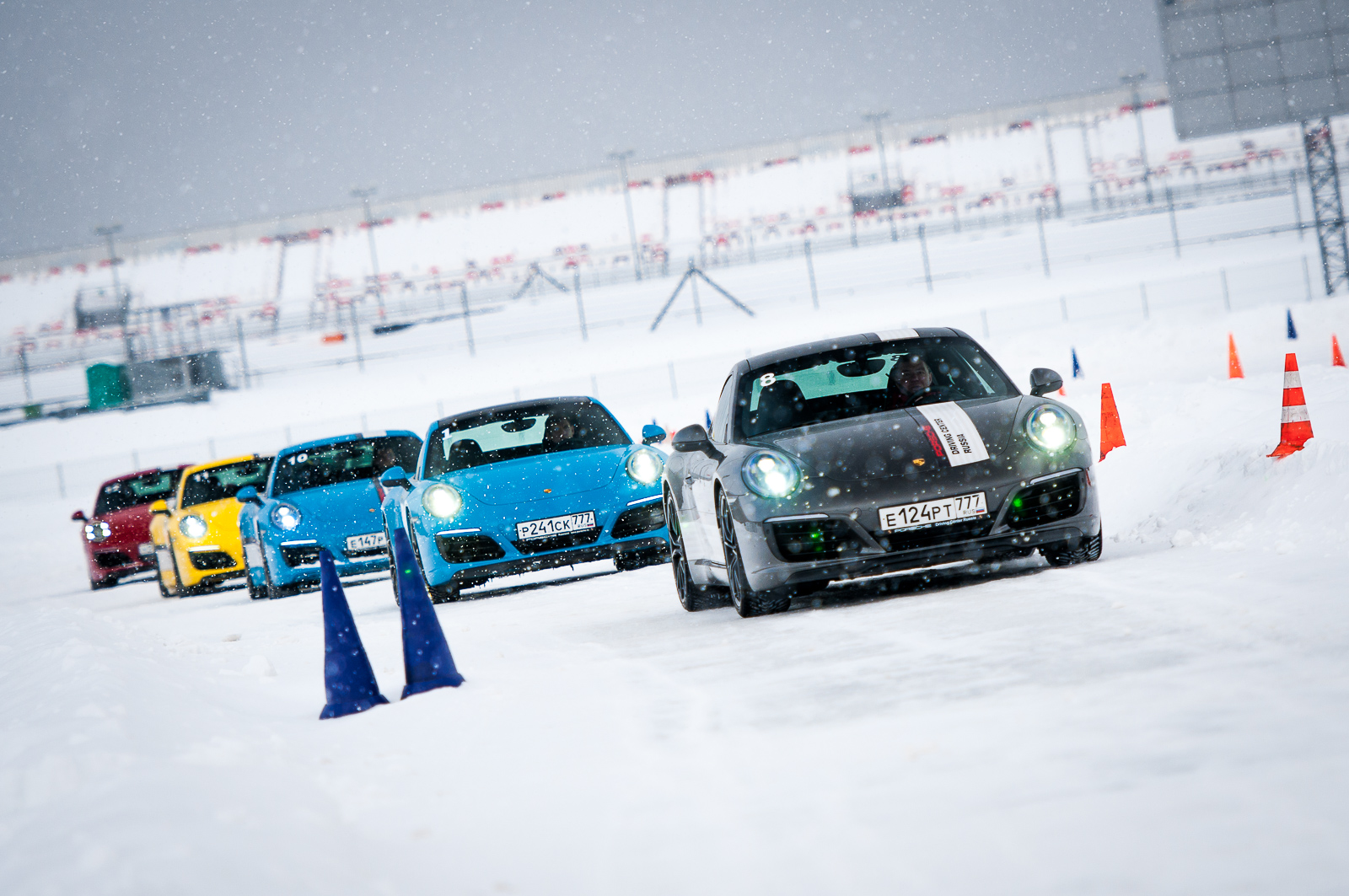 Porsche Driving Experience. Вызов стихии на повышенных оборотах