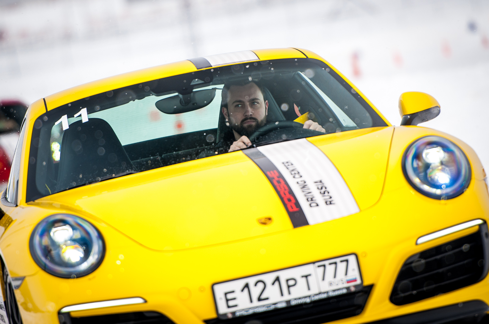 Porsche Driving Experience. Вызов стихии на повышенных оборотах