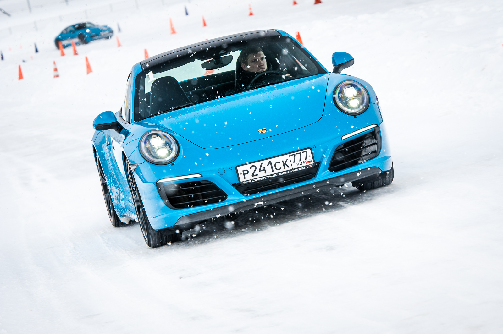 Porsche Driving Experience. Вызов стихии на повышенных оборотах