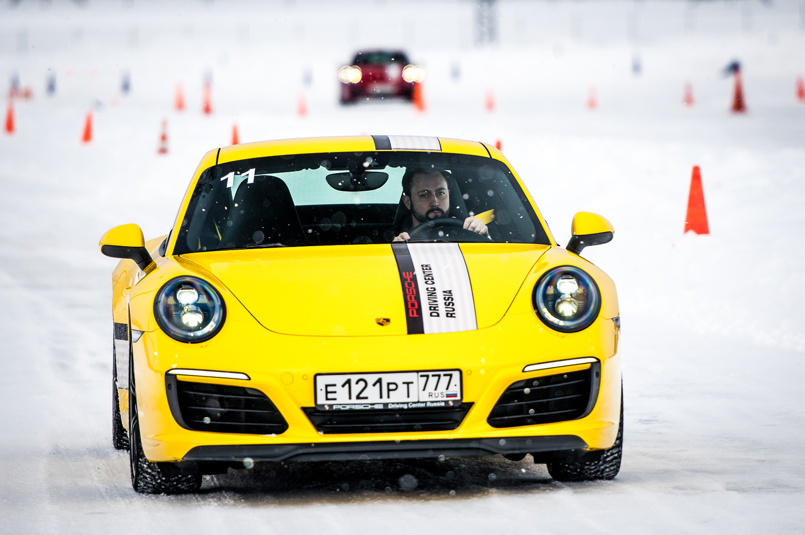 Porsche Driving Experience. Вызов стихии на повышенных оборотах