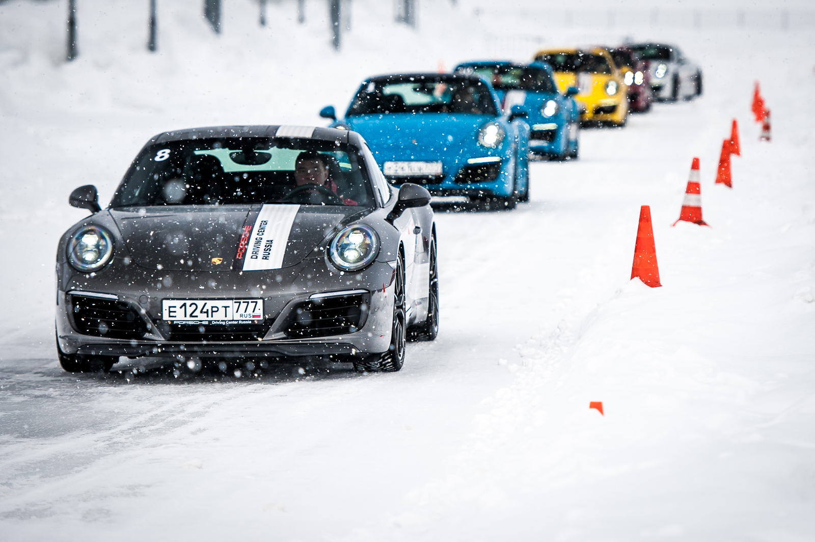 Porsche Driving Experience. Вызов стихии на повышенных оборотах