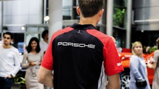 Уровень доступа - Porsche Connect.