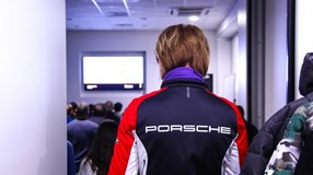 Стиль вождения - зимний. Porsche Experience Winter 2020.