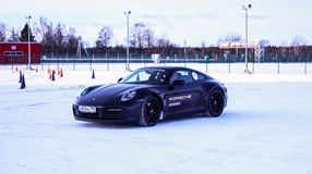 Стиль вождения - зимний. Porsche Experience Winter 2020.