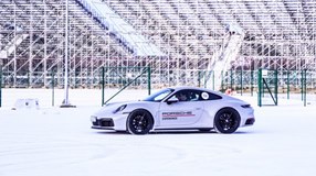 Стиль вождения - зимний. Porsche Experience Winter 2020.