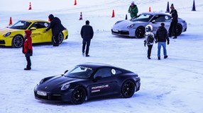 Стиль вождения - зимний. Porsche Experience Winter 2020.