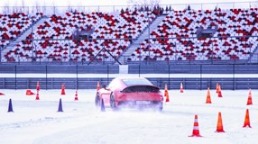 Стиль вождения - зимний. Porsche Experience Winter 2020.