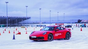 Стиль вождения - зимний. Porsche Experience Winter 2020.